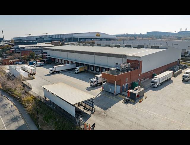 6,482M² WAREHOUSE TO LET IN WATERFALL